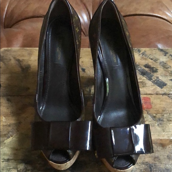 Loius Vuitton Cork Heels size 38 - Picture 3 of 4
